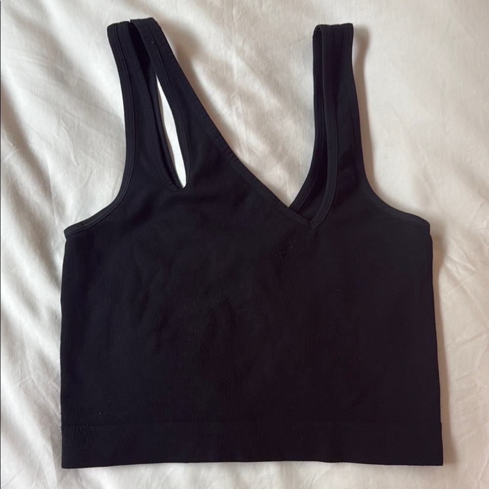 Colsie Black Fitted Stretch Crop Tank Top